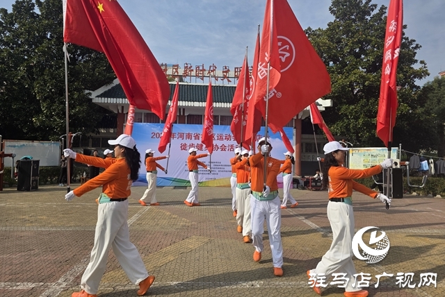 徒步健身走进社区 共建和谐健康生活