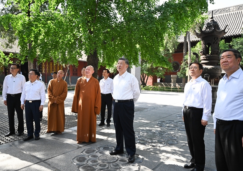 习近平在河南考察时强调：坚定信心推动高质量发展高效能治理 奋力谱写中原大地推进中国式现代化新篇章