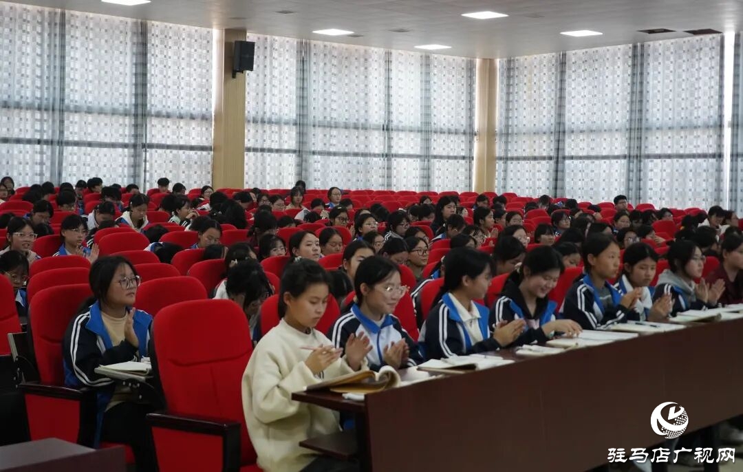 正阳县总工会：学习贯彻党的二十届四中全会精神暨“劳模工匠精神进校园”宣讲活动走进正阳高中