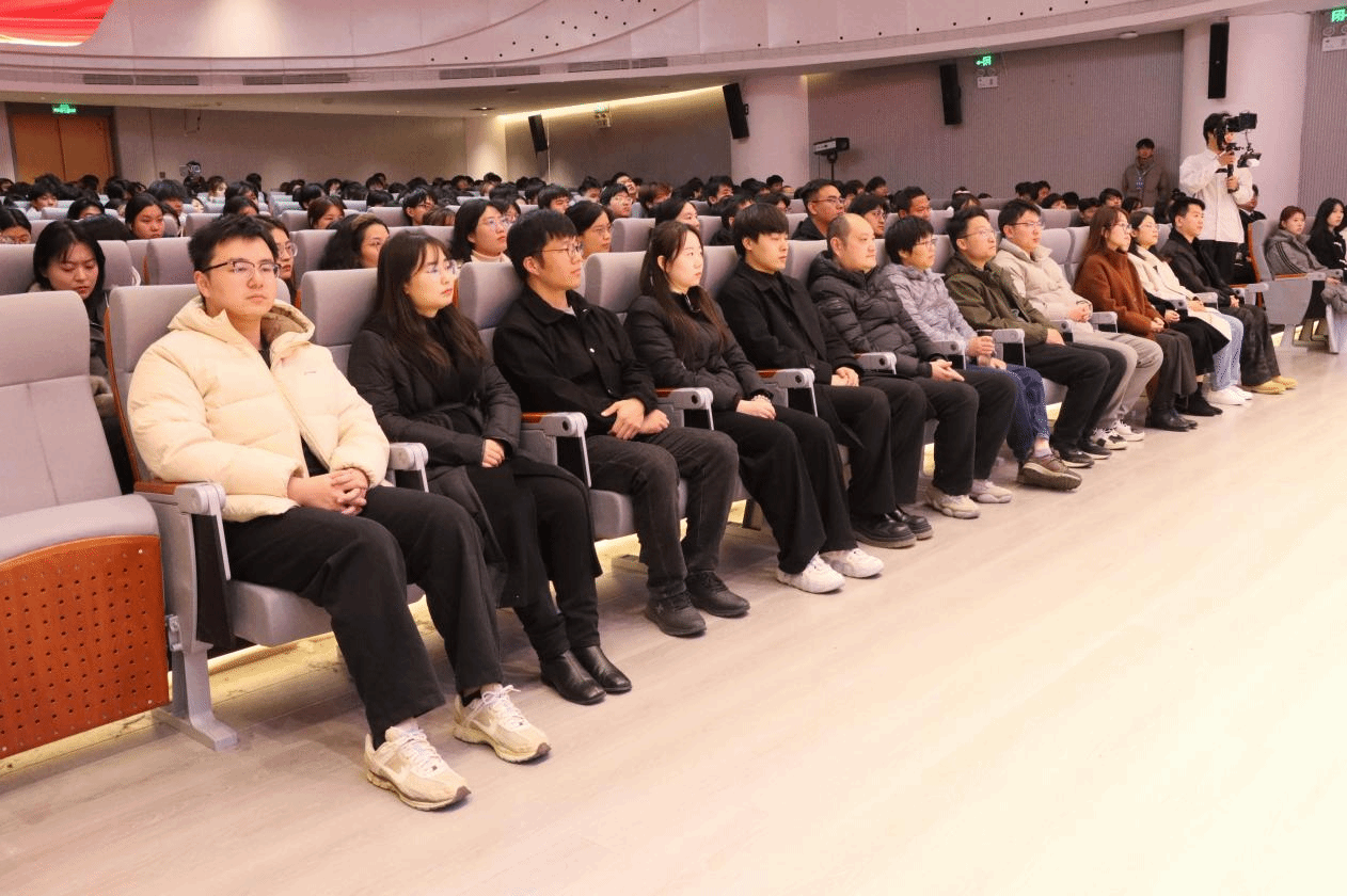  驻马店职业技术学院信息工程学院举行“文明信工”表彰大会