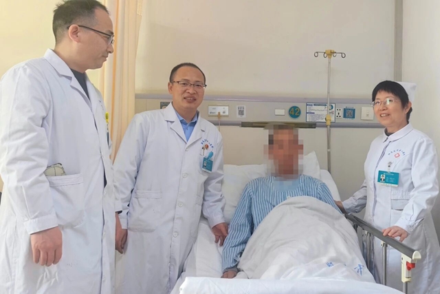 首例突破!驻马店市中心医院成功实施高难度全腹腔镜下左肾肿瘤合并下腔静脉Ⅱ级癌栓术