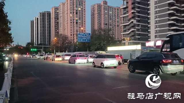 车道不足致路口拥堵 天中山大道此路段盼改造