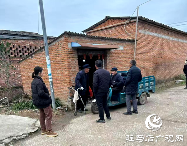平舆县射桥镇：走村入户宣传医保政策  贴心服务保障群众健康