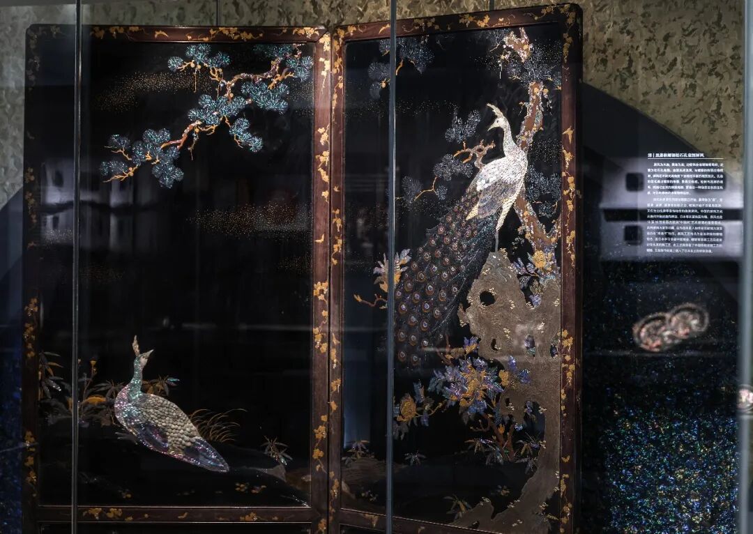 每日文物丨这块螺钿插屏，定格了陶渊明的悠然一刻