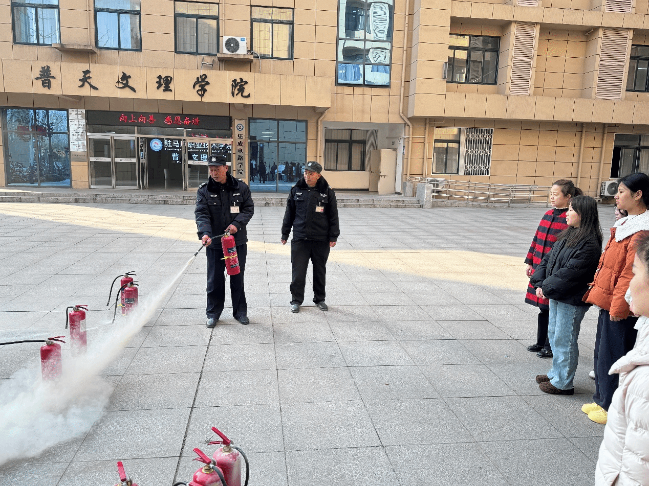  消防演练强技能 部门联动护平安 ：驻马店职业技术学院康养与护理学院开展消防安全应急演练
