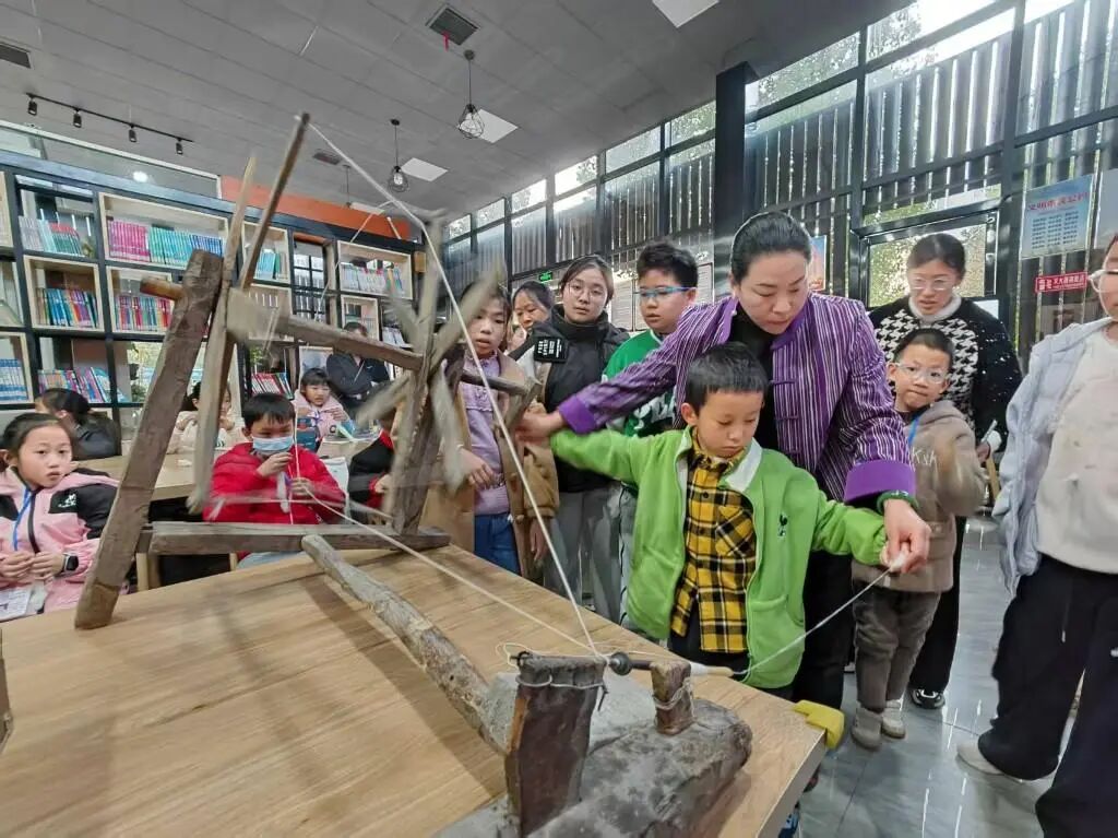 穿“梭”时光 “布”里生花