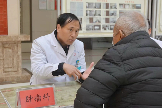 &ldquo;聚焦织网 同质发展&rdquo;驻马店市中心医院医联体专家团走进西平县中医院