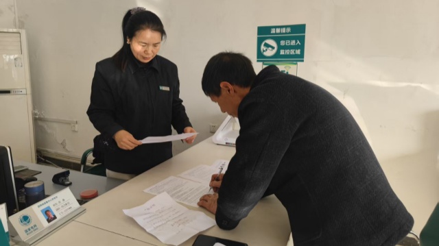 国网泌阳县供电公司：推广“掌上电力” 让客户“零跑腿”