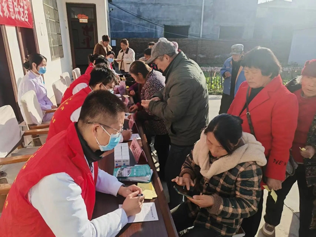 驻马店市中医院开展情系乡亲健康义诊活动