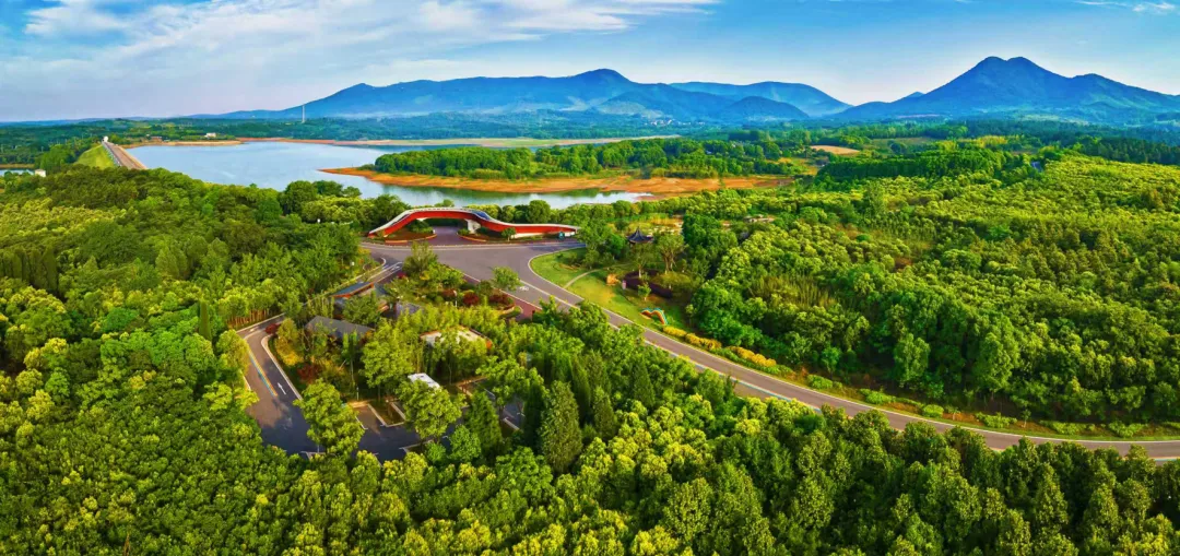 旅游风景道：最美风景在路上