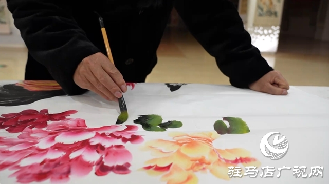 墨香润万家：五福书画院让艺术走进市民生活