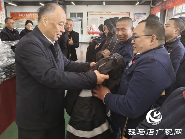 中国残联副主席张银良在国际残疾人日深入基层走访慰问