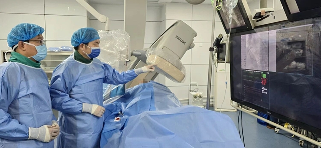 “金刚钻”击碎血管“顽石”,八旬老人重获“心”生