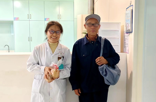 十二载仁心守护，三颗石榴见证医患情深