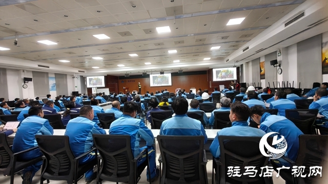  驻马店高新区交警走进骏化集团开展交通安全宣讲暨救助基金政策解读