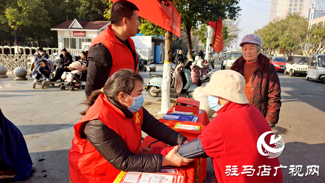 驻马店雷锋车队开展“汇聚志愿力量 共建美好社会”主题活动