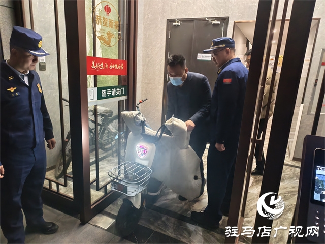  示范区消防救援大队联合多部门开展高层住宅小区消防安全集中夜查行动