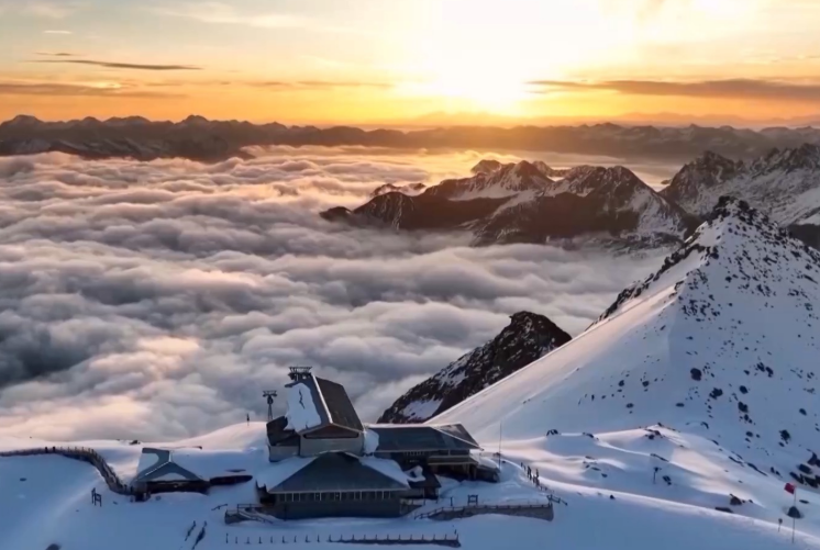 “雪假”带动冬季出游 机票预订量持续增长