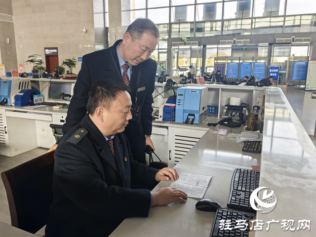 明港东站薪火相传，助力旅客服务再上新台阶