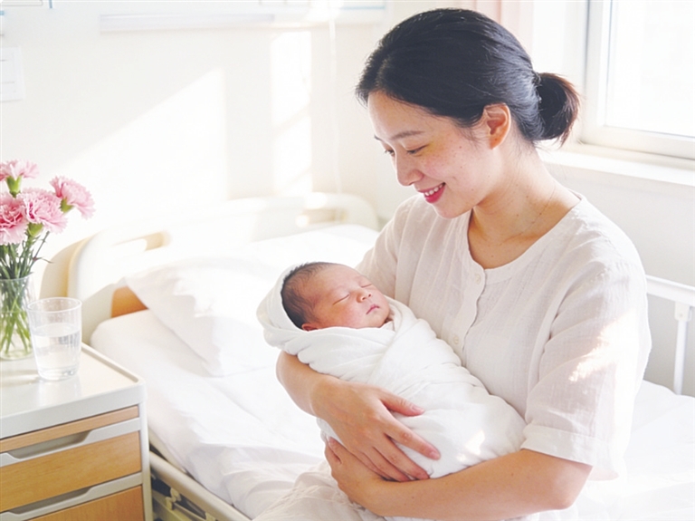 产后24小时 注意监测产妇生命体征