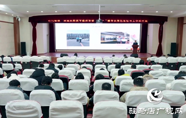 驻马店职业技术学院举办“时代楷模”曲建武教授专题报告会