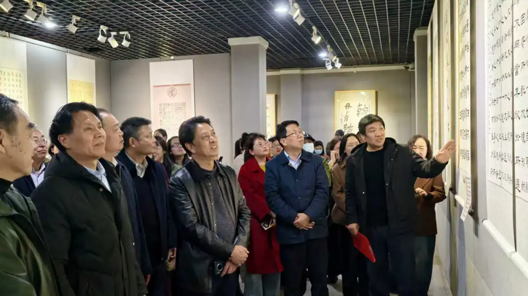 笔耕终有获！“相期与来”驻马店职工书法展开幕，墨香里藏着匠心与热爱