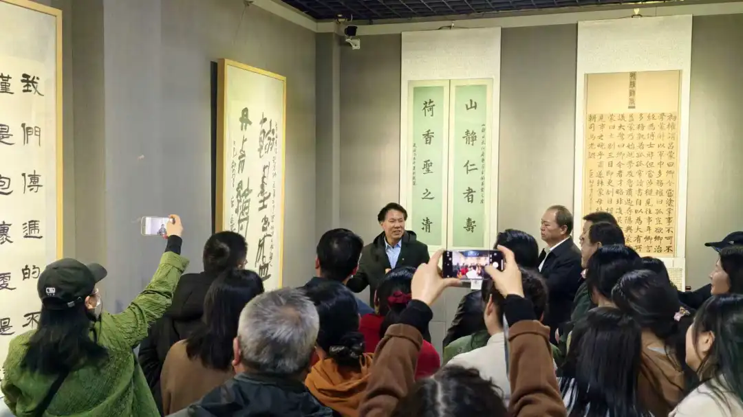 笔耕终有获！“相期与来”驻马店职工书法展开幕，墨香里藏着匠心与热爱