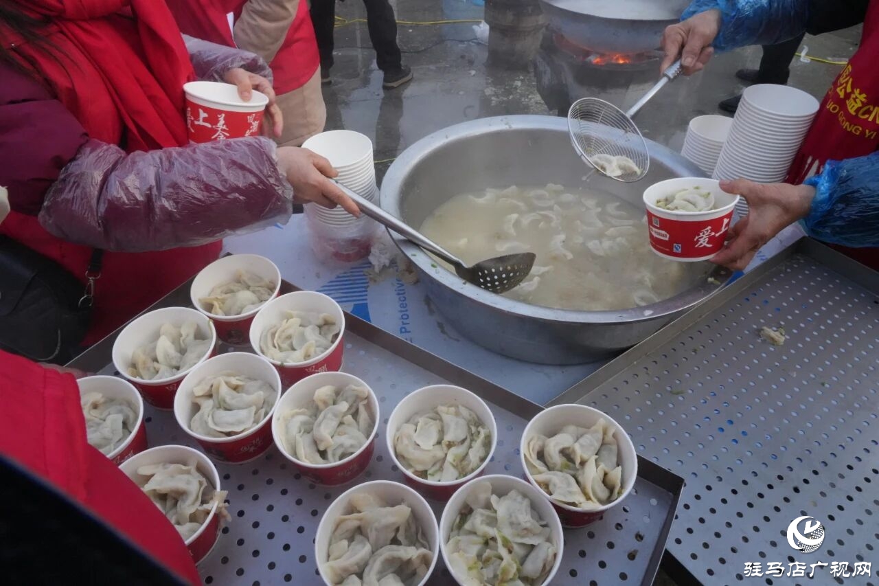 正阳县开展“爱心饺子宴，快乐过冬至”主题活动