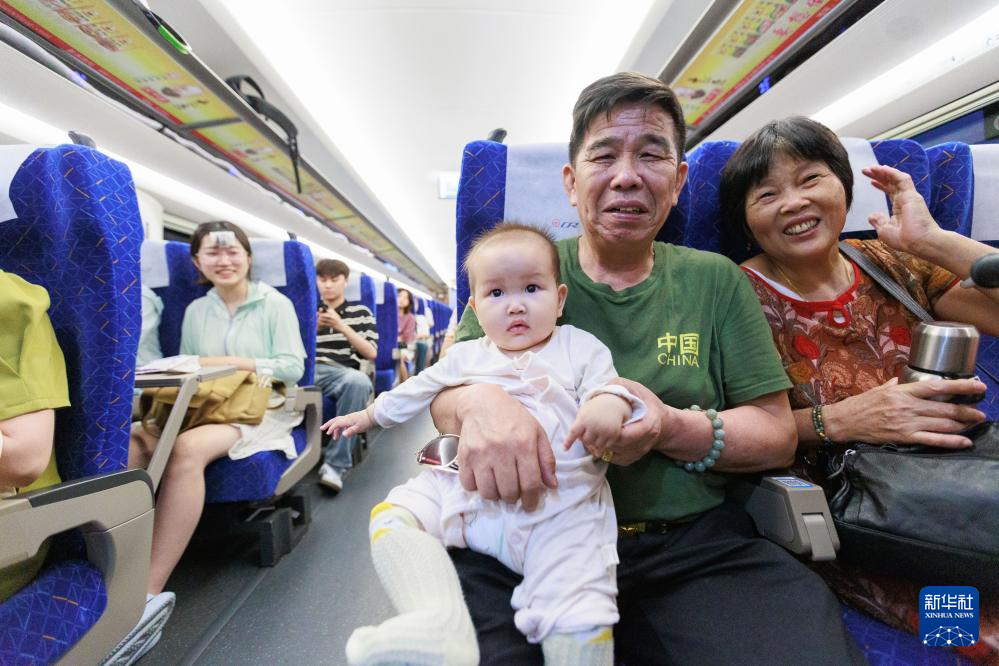 再上新台阶!中国高铁运营里程突破5万公里