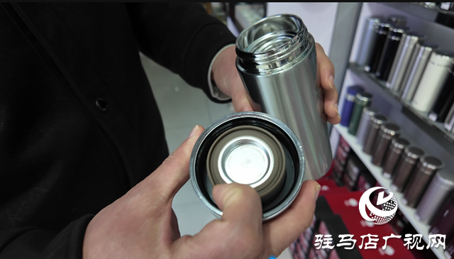 保温杯到底怎么选才能避免热水变&ldquo;毒水&rdquo;