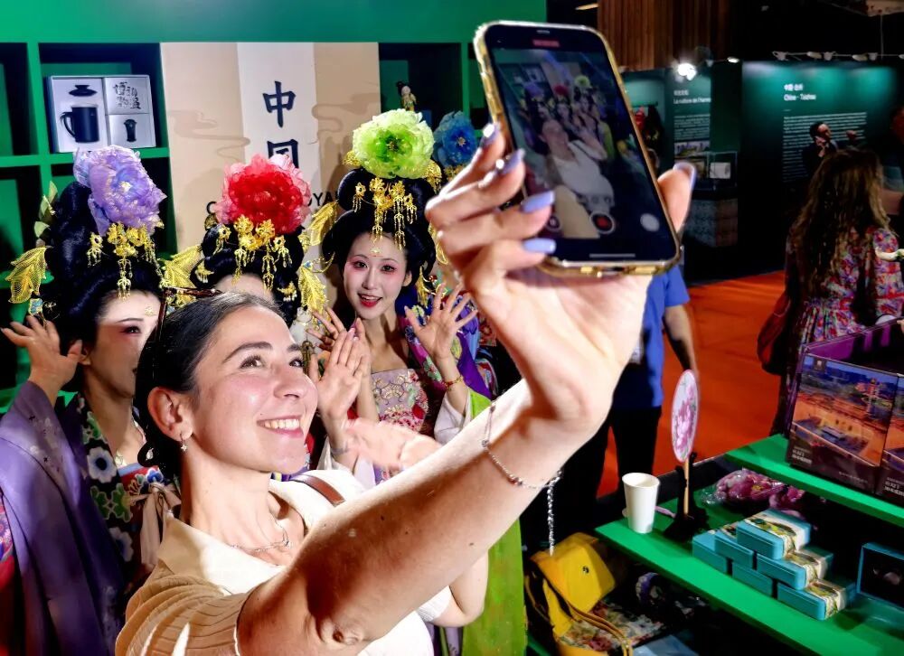 加快建设文化强国