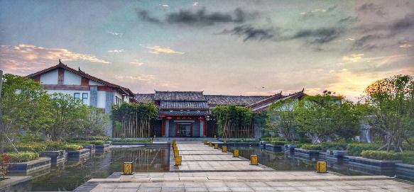 当课本里的秦相，成了故乡的 “同乡人”