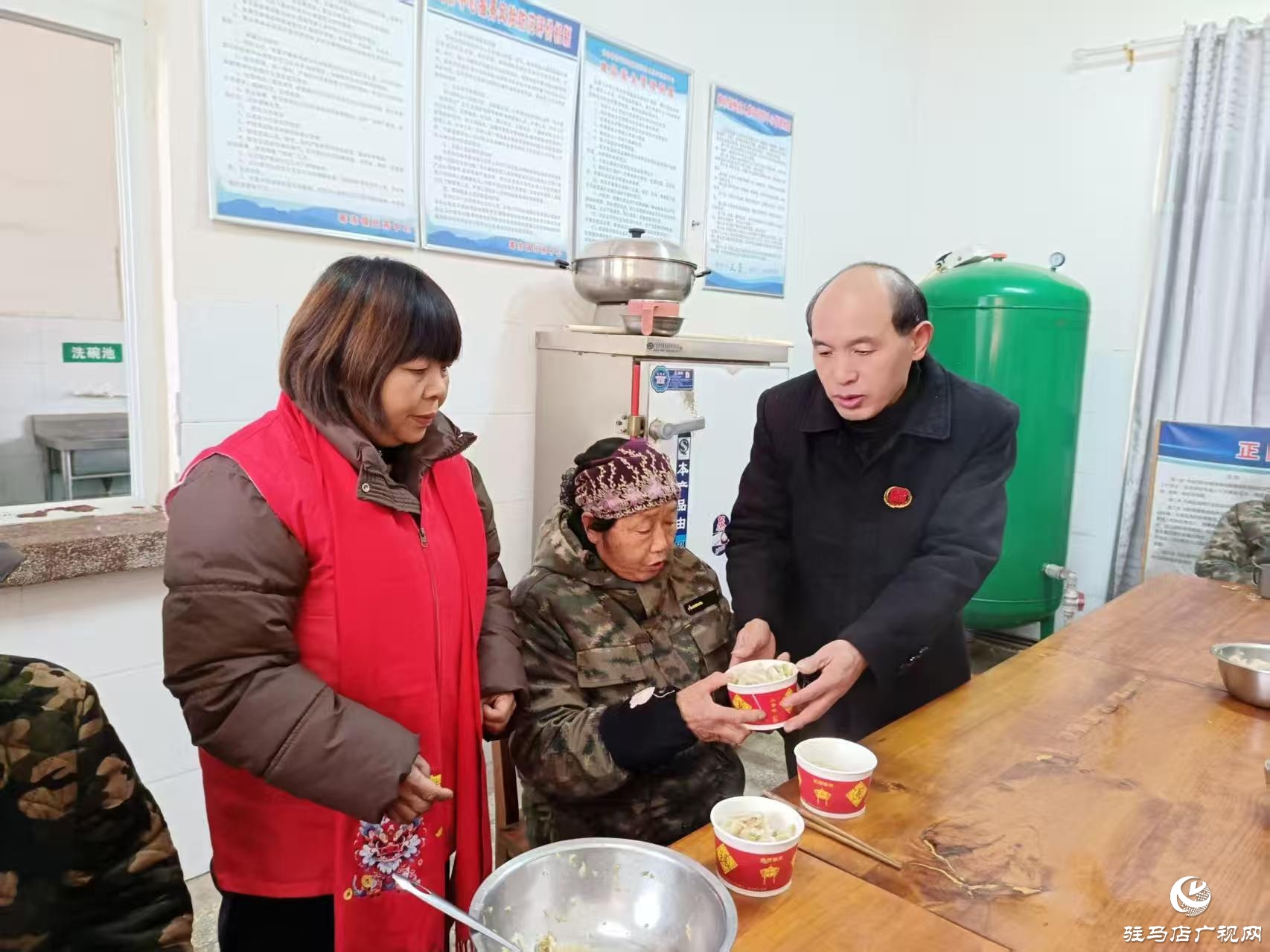 正阳县：爱心情暖托养中心