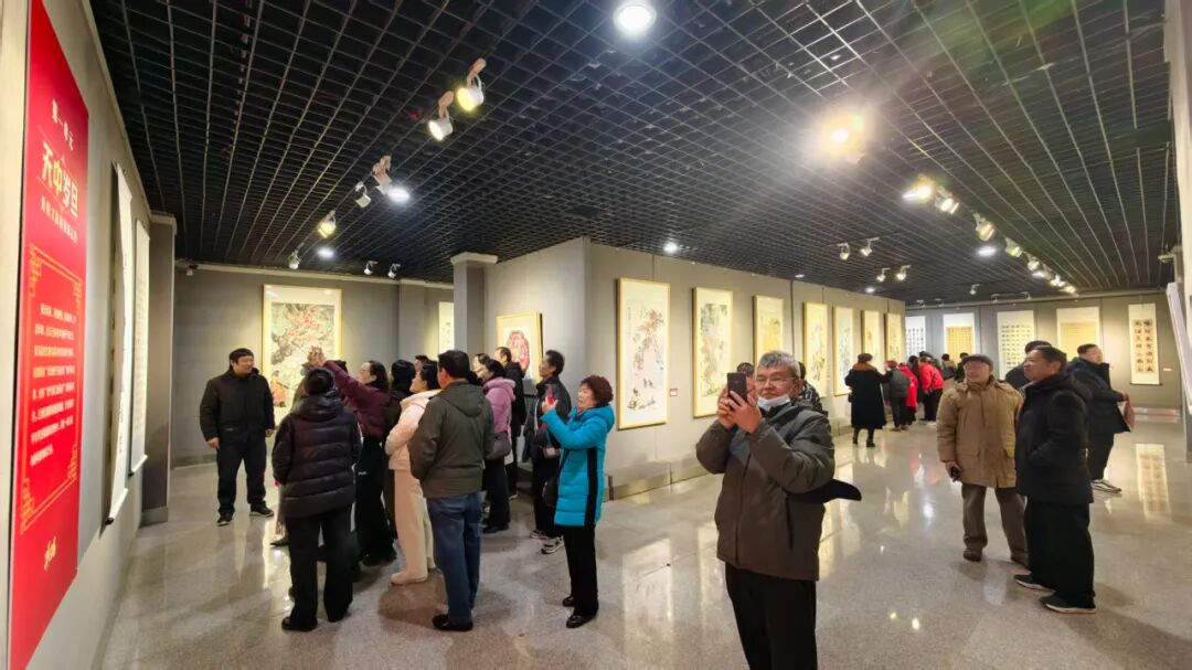 【展讯】今日开展! “笔启新程・纸绘华年”2026年驻马店市迎元旦书画作品展邀您参观!