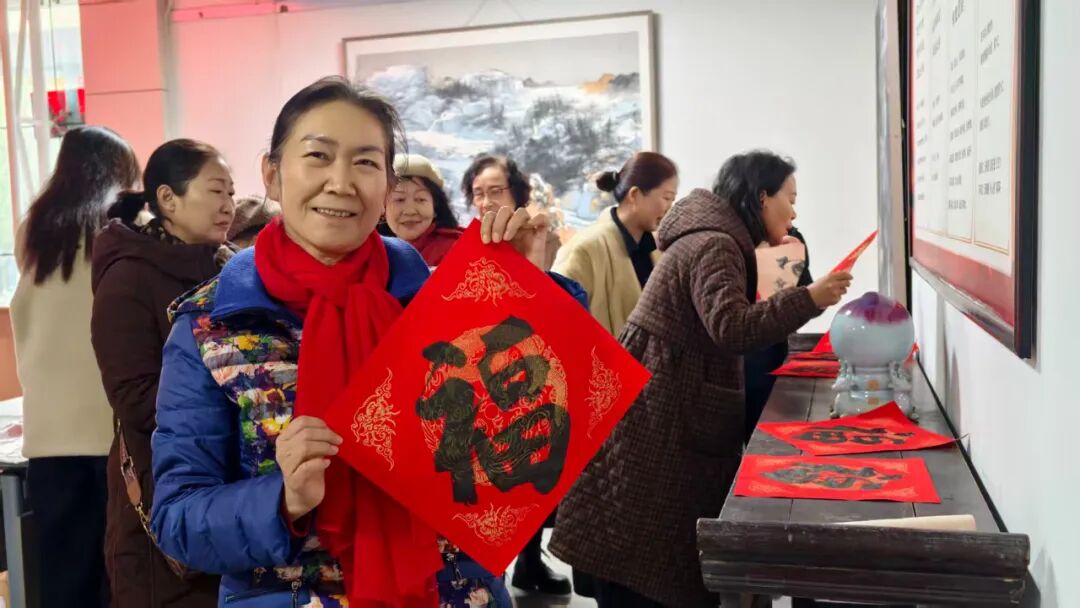 【展讯】今日开展! “笔启新程・纸绘华年”2026年驻马店市迎元旦书画作品展邀您参观!