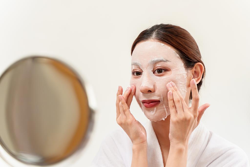 网上爆火的“以油养肤” 真的有用吗