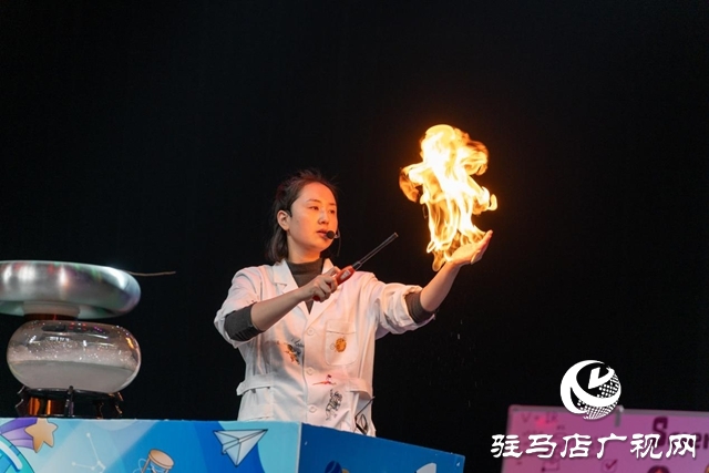 驻马店市科技馆科普脱口秀 全国赛事摘殊荣