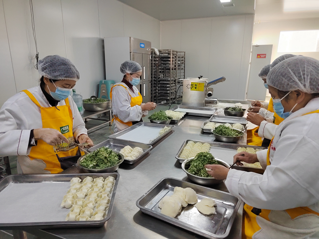 冲刺一季度“开门红”！驻马店永都央厨开足马力保供应