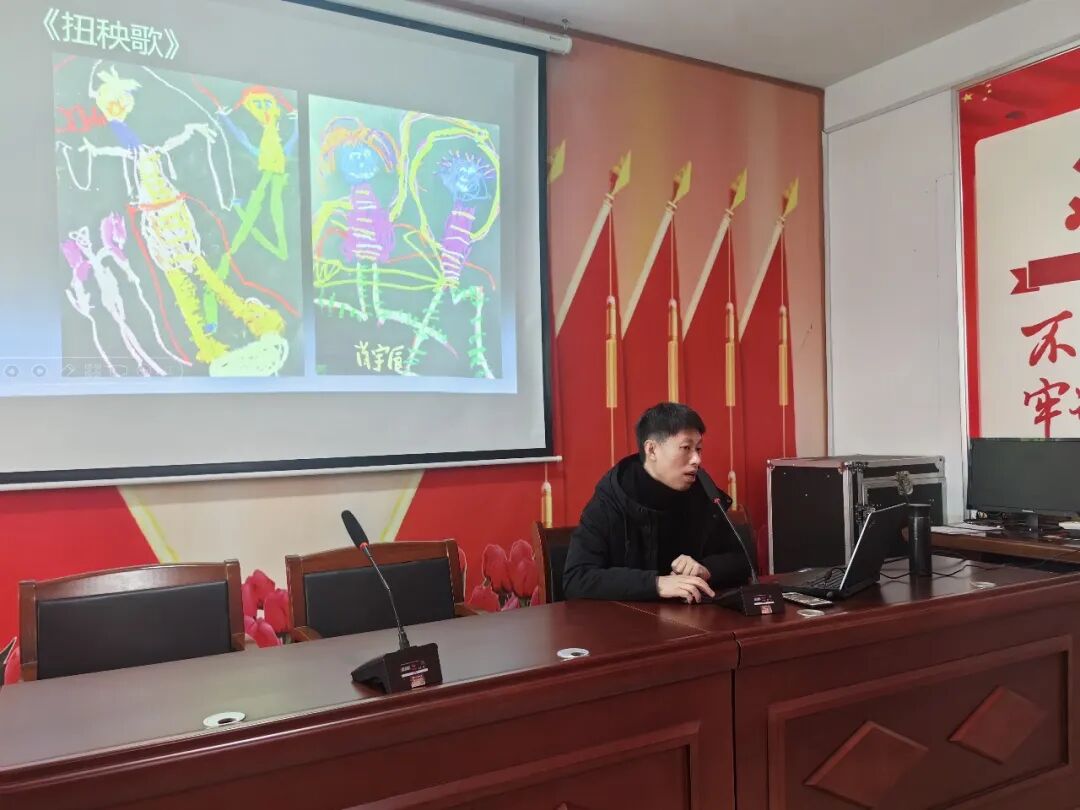 “玩”转艺术之趣 “美”育童年之心