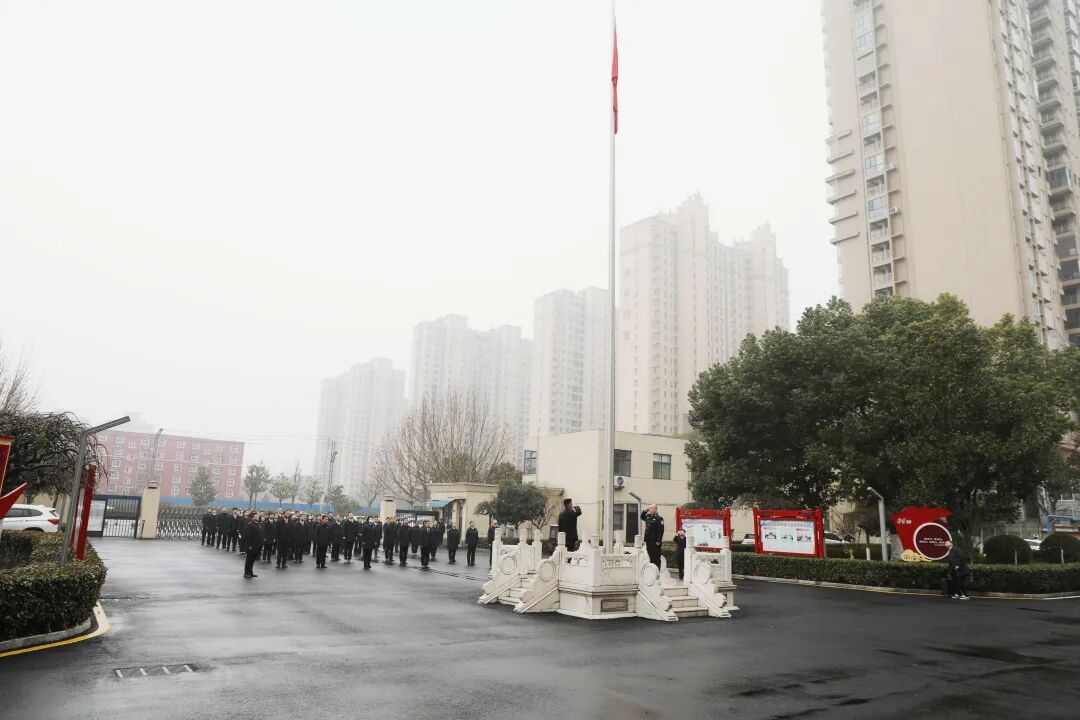 驿城区检察院举行2026年首次升国旗仪式