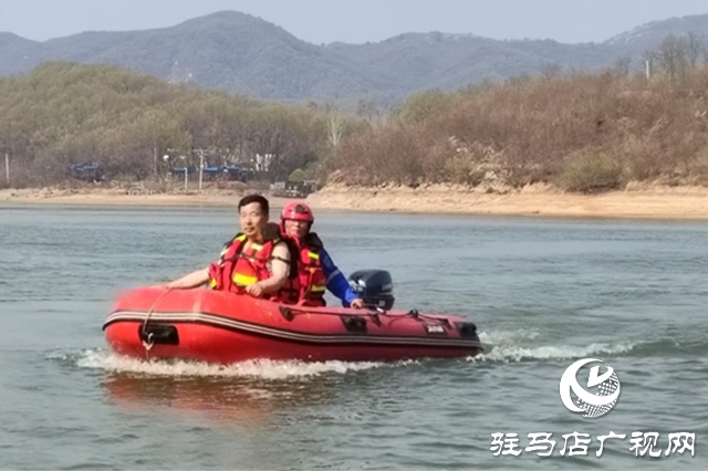 驻马店天中救援队:险境勇“逆行” 平凡写担当