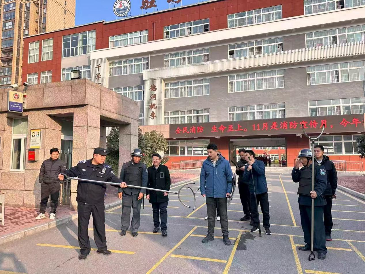 孙鹏程：深耕社区的“平安守望者”