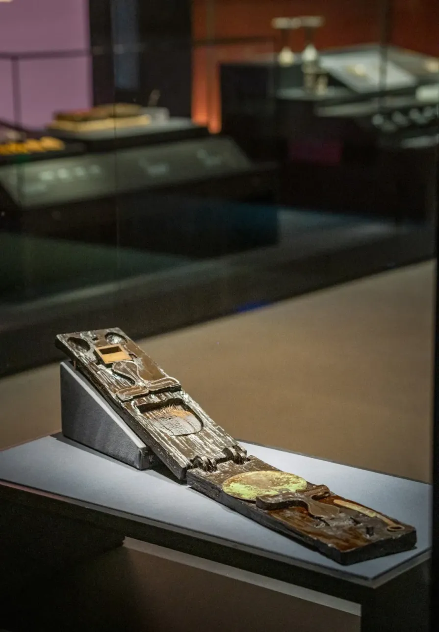 设计合理、携带方便 这就是战国便携“梳妆盒”