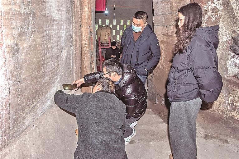 保护好那些散落乡野的千年石窟