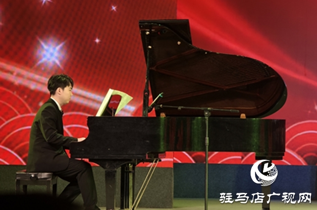 2026“和鸣天中”新年合唱音乐会精彩上演