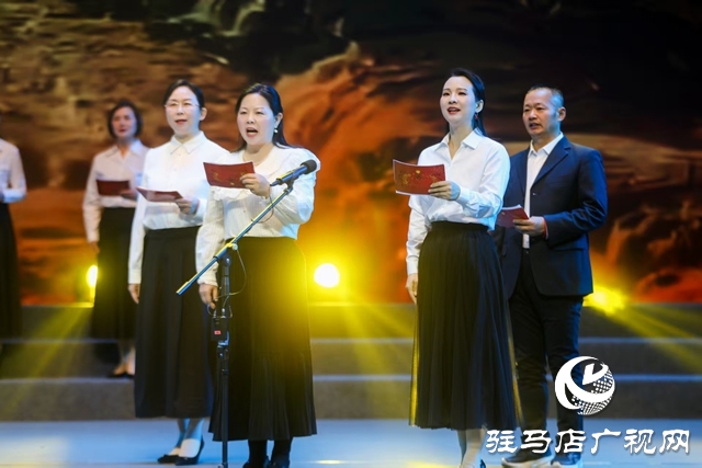 天中职工欢歌迎新春 文化夜校秀出“星”风采