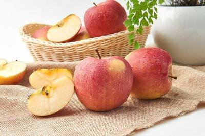 告别老吃法！蒸烤煮之外，苹果养生吃法“上新”了