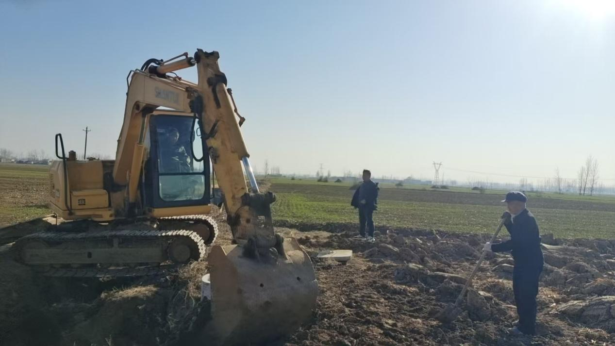 遂平县玉山镇:党建引领修井惠民 筑牢农业生产防线