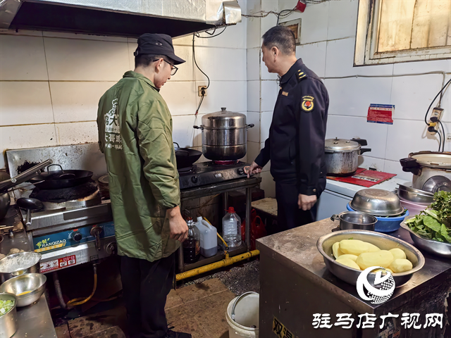  开发区城市管理事务中心:治油烟 优环境 促文明