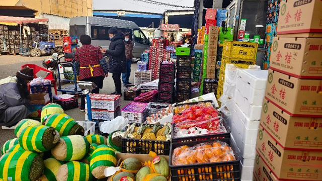 春节临近水果市场升温 车厘子价格走低购销两旺